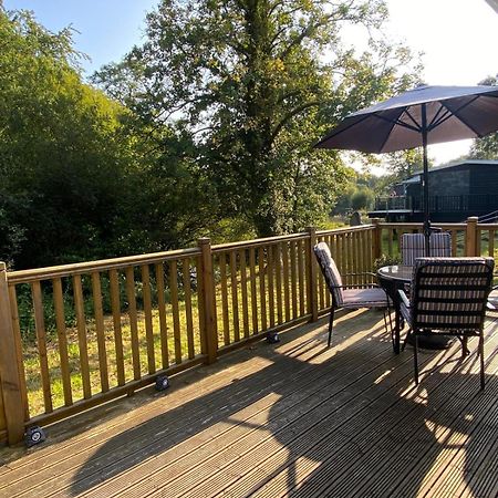 Chalet 64, Lakeside, Glan Gwna Holiday Park Caernarfon Esterno foto